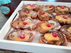torrijas-de-carnaval-con-crema