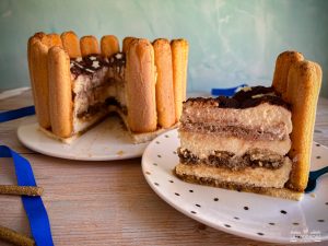 charlota de tiramisú