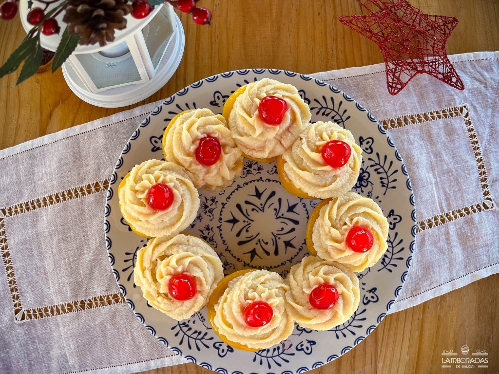melocotones rellenos de crema