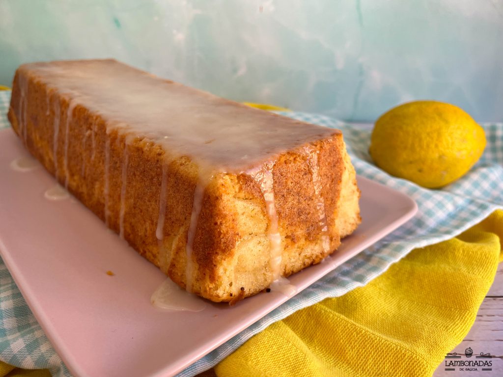 bizcocho de limón y almendra blandito